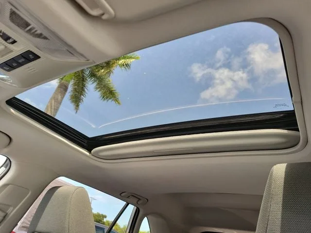 2025 Toyota RAV4 XLE photo 30