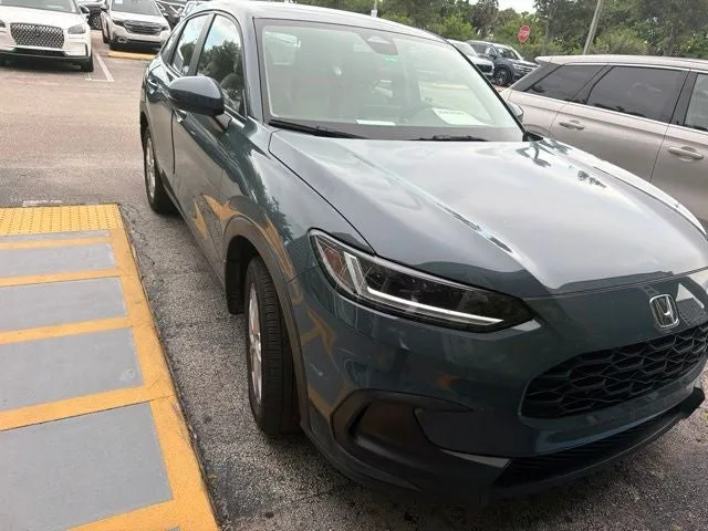 2024 Honda HR-V LX photo 4