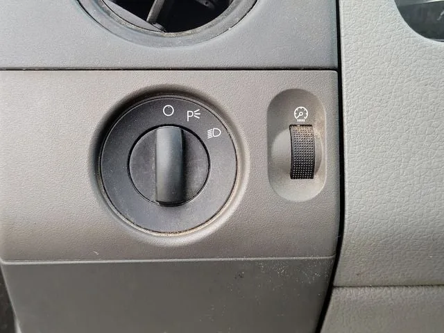 2007 Ford F-150 STX photo 20