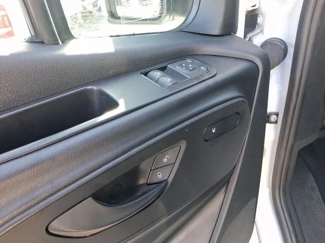 2025 Mercedes-Benz Sprinter 2500 Passenger 170 WB High Roof photo 13