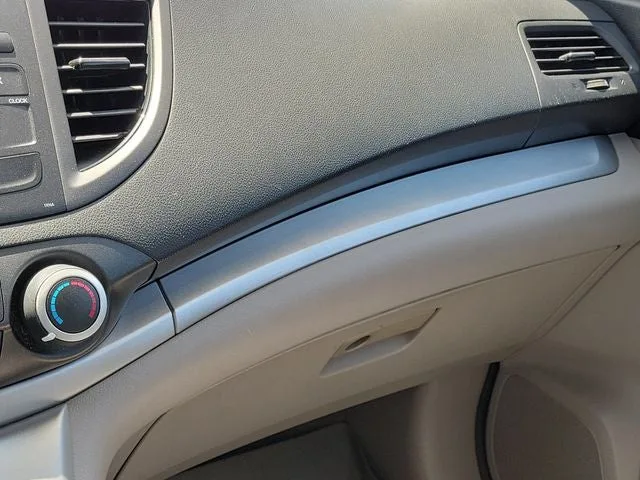 2014 Honda CR-V LX photo 29