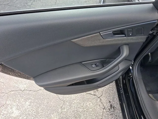 2018 Audi A4 2.0T ultra Premium Plus photo 9