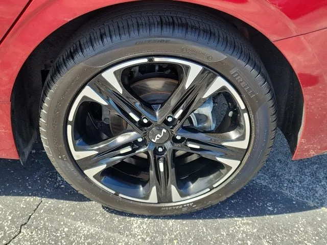 2023 Kia K5 GT-Line photo 7
