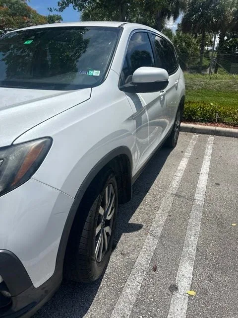 2021 Honda Pilot EX photo 2