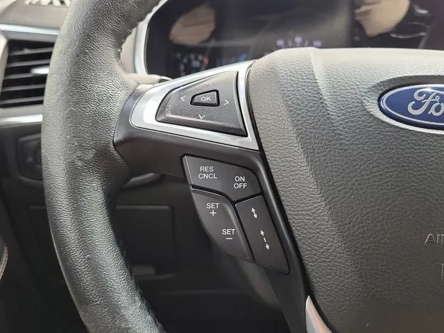2018 Ford Edge Titanium photo 22