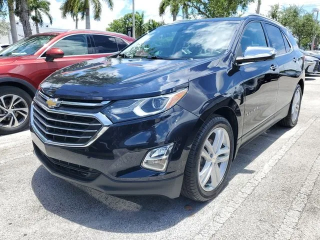 2021 Chevrolet Equinox Premier photo 2