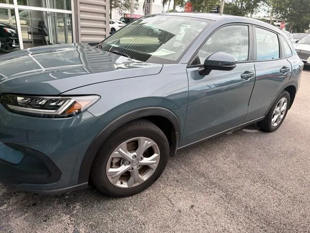 2024 Honda HR-V LX photo 2