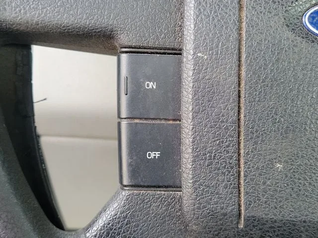 2007 Ford F-150 STX photo 14