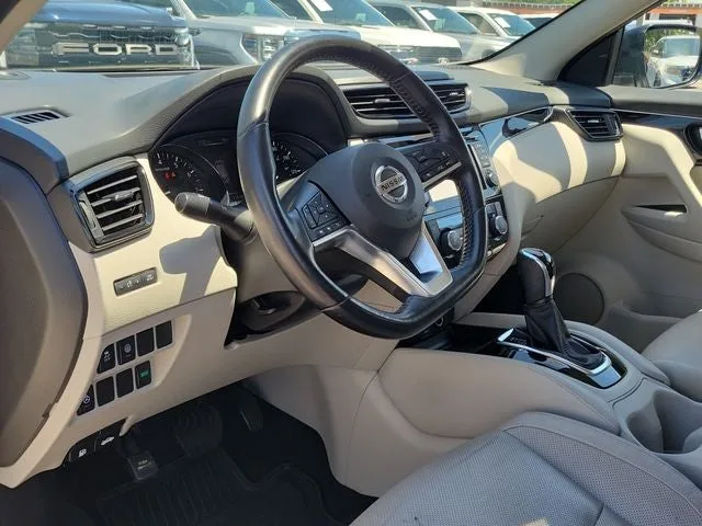 2017 Nissan Rogue Sport SL photo 8