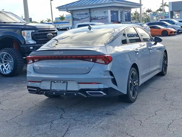 2023 Kia K5 GT-Line photo 4