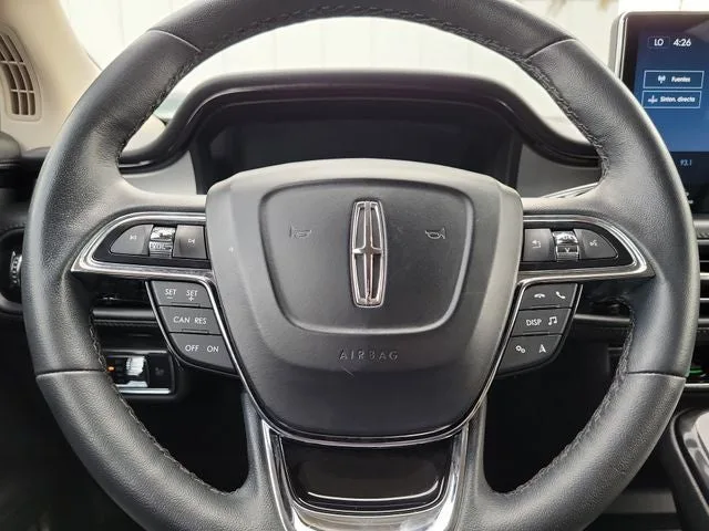 2023 Lincoln Nautilus Standard photo 19