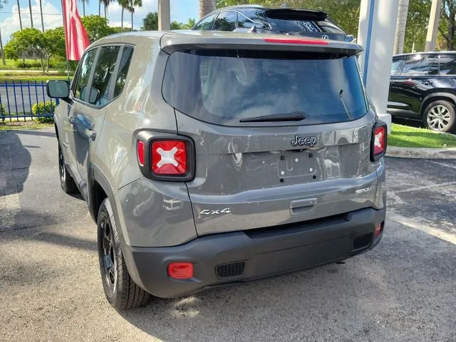 2019 Jeep Renegade Sport photo 4