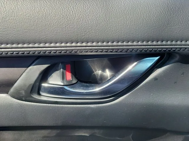 2022 Mazda CX-5 2.5 S Preferred Package photo 16