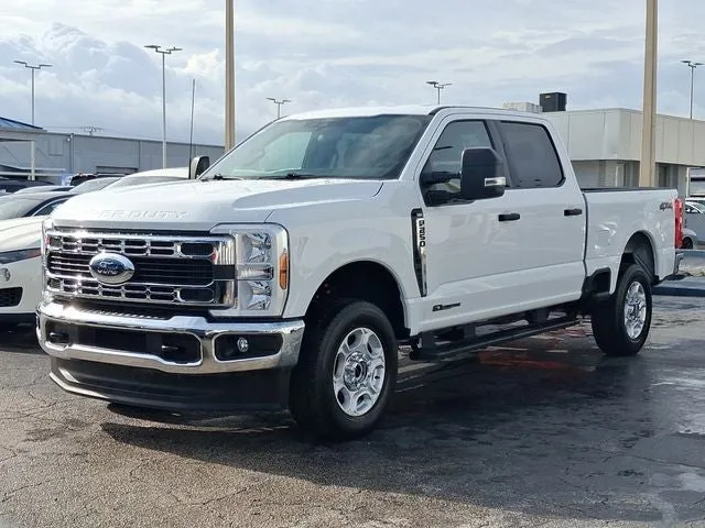 2026 Ford F-250SD XLT photo 2