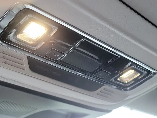 2021 Lincoln Corsair Standard photo 27
