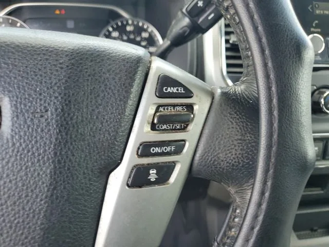 2021 Nissan Titan SV photo 20
