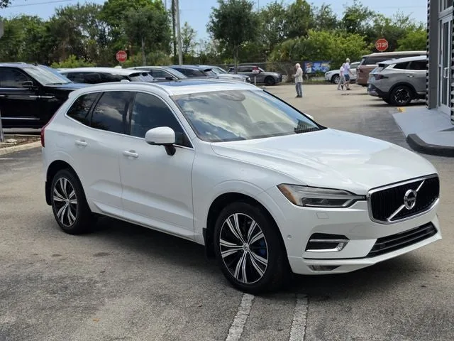 2018 Volvo XC60 T6 Momentum photo 5