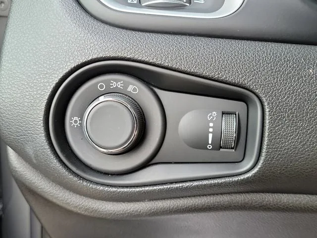 2019 Jeep Renegade Sport photo 27