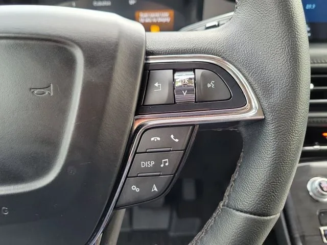 2023 Lincoln Nautilus Standard photo 23