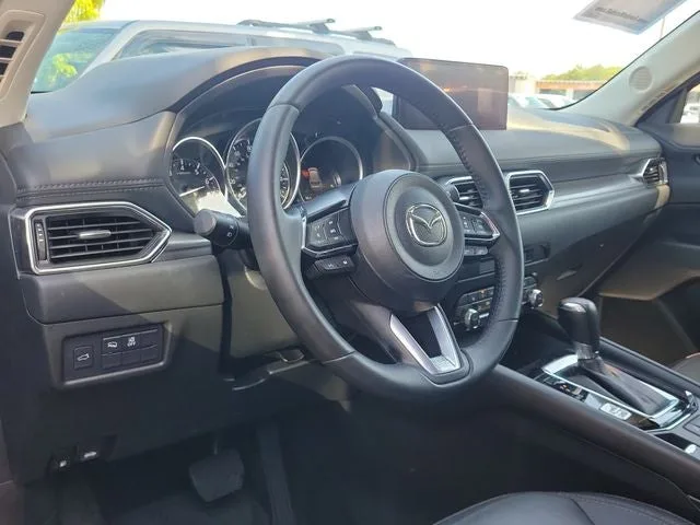 2022 Mazda CX-5 2.5 S Preferred Package photo 8