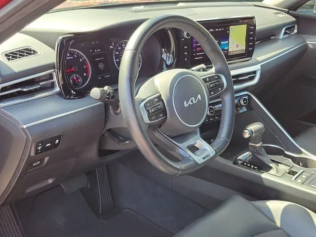 2023 Kia K5 GT-Line photo 8