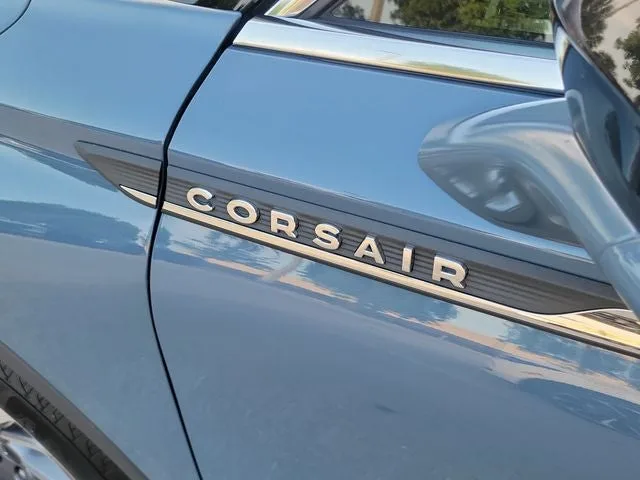 2024 Lincoln Corsair Premiere photo 8