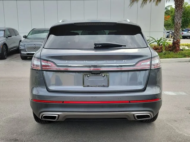 2023 Lincoln Nautilus Standard photo 5