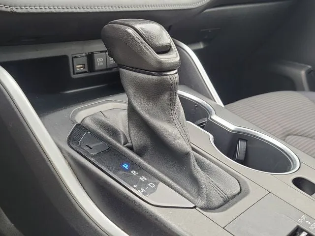 2021 Toyota Highlander L photo 27
