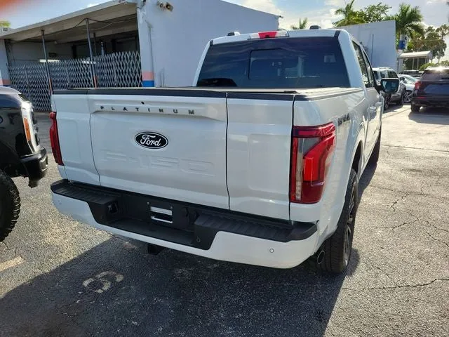 2025 Ford F-150 Platinum photo 3