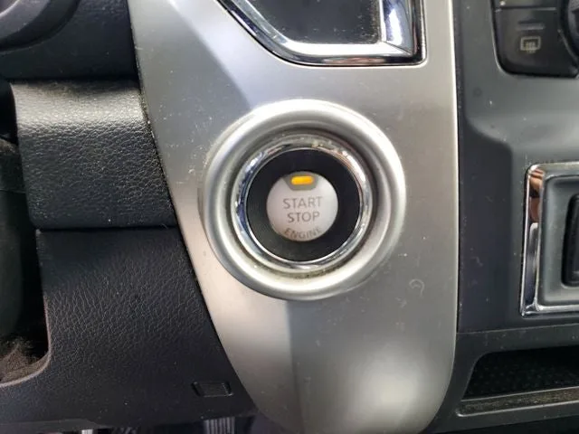 2021 Nissan Titan SV photo 26