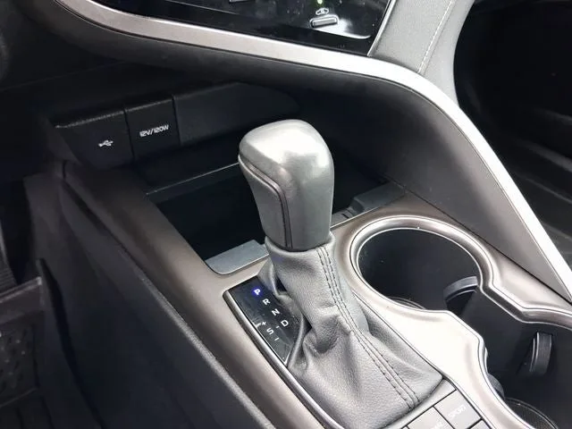 2022 Toyota Camry SE photo 20