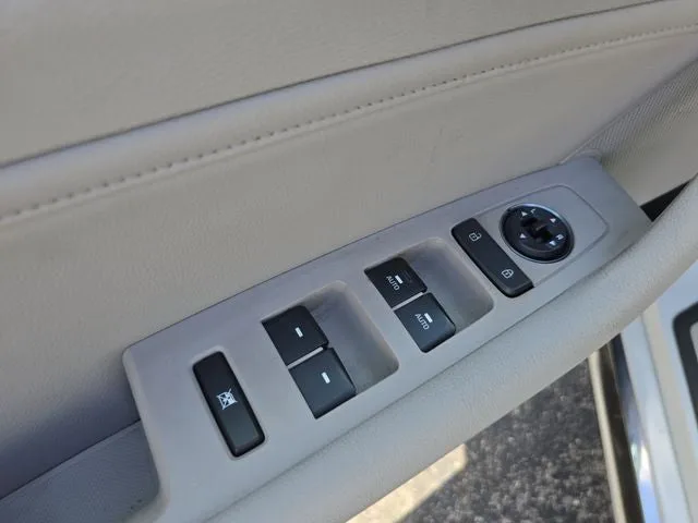 2015 Hyundai Sonata Limited photo 15