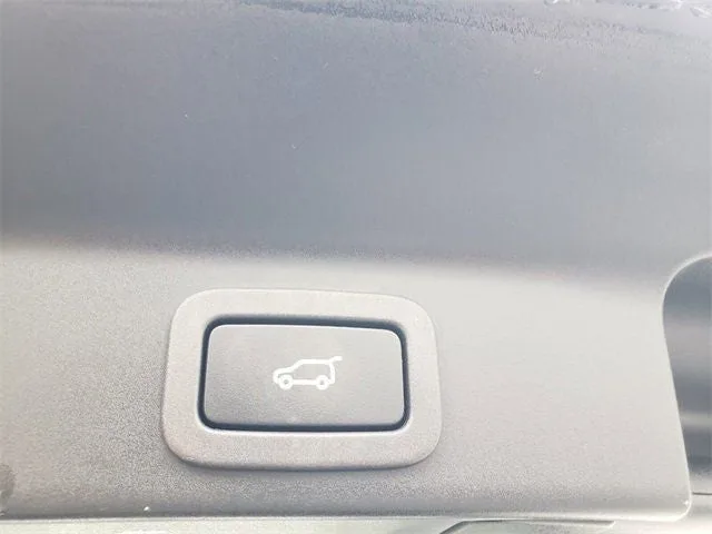 2018 Jaguar F-PACE 20d R-Sport photo 9