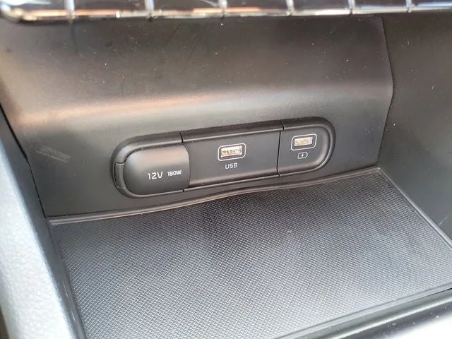 2023 Kia K5 GT-Line photo 27