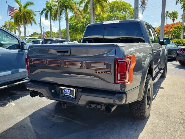 2018 Ford F-150 Raptor photo 3