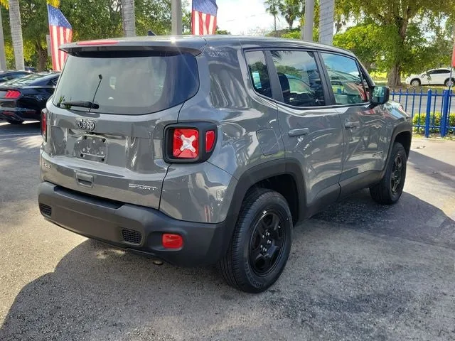 2019 Jeep Renegade Sport photo 3