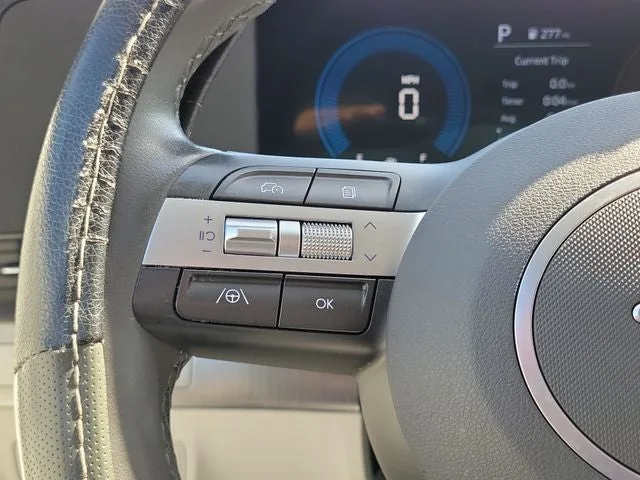 2025 Hyundai Kona SEL photo 19