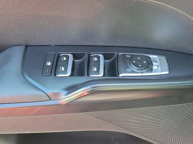 2023 Kia K5 GT-Line photo 15