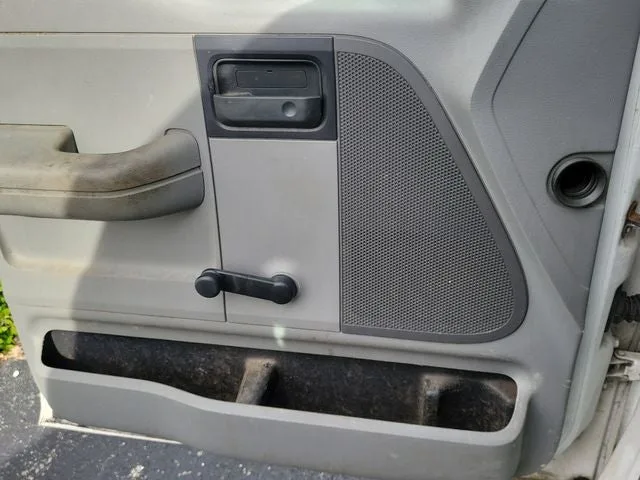 2007 Ford F-150 STX photo 22