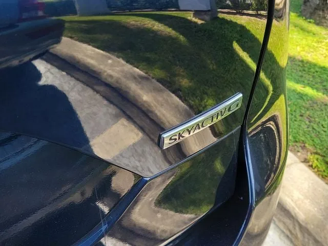 2022 Mazda CX-5 2.5 S Preferred Package photo 6