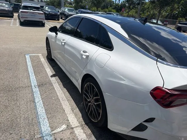 2023 Kia K5 GT photo 2