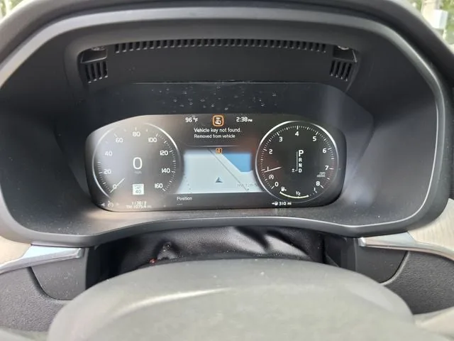 2018 Volvo XC60 T6 Momentum photo 30