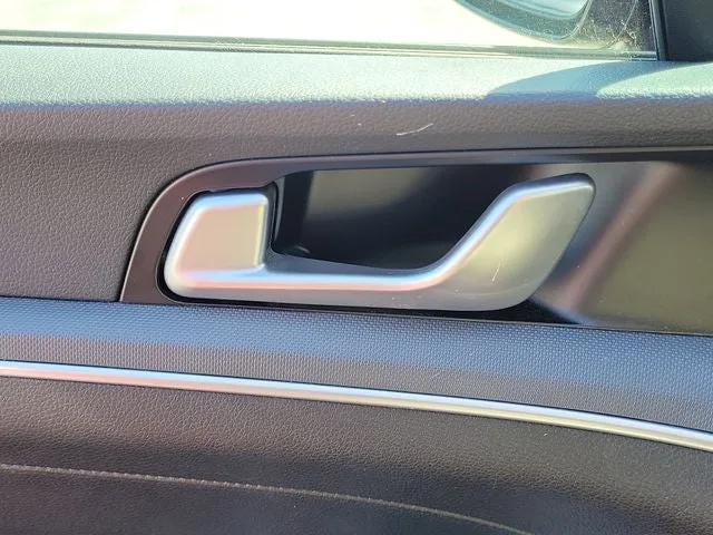 2023 Kia K5 GT-Line photo 14
