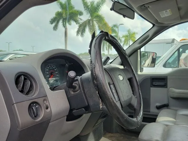 2007 Ford F-150 STX photo 9