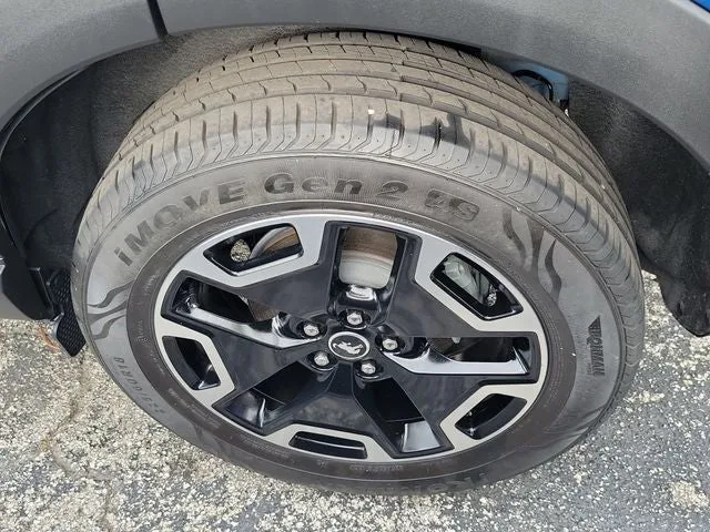 2024 Ford Bronco Sport Outer Banks photo 6