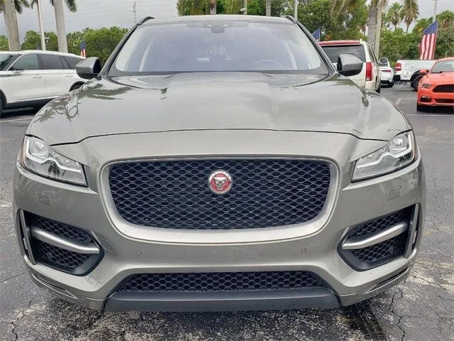2018 Jaguar F-PACE 20d R-Sport photo 18