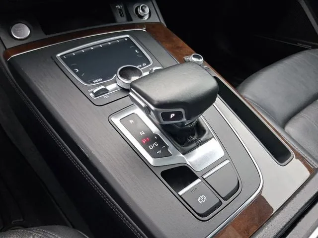 2019 Audi Q5 2.0T Premium Plus quattro photo 21