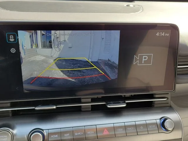 2025 Hyundai Kona SEL photo 23