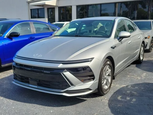 2025 Hyundai Sonata SE photo 31