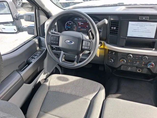 2026 Ford F-250SD XLT photo 8
